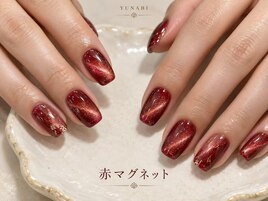 赤マグネット×金箔ネイル