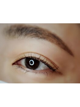 ナチュラル上品な目元にしたい