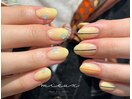 個性派イエローニュアンス