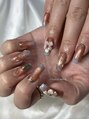 シピー(Chipieee)&nbsp;立体お花アートでアクセサリーいらずの存在感！