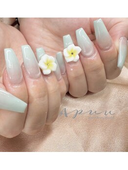 アピュ(APUU)/うるうるハイビスカスネイル