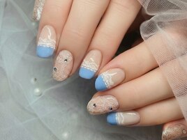 レースアートの水色フレンチ