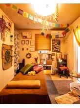 シャンティシャンティ(Shanti Shanti)/ベッドで行う施術の準備