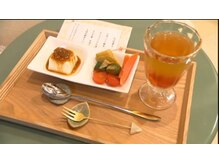 レッツゴー 酵素風呂の雰囲気（『２次発汗コース』に付く酵素を使った軽食です！）