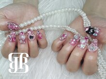 ネイルサロンレイアス(RAYAS)/パーツ埋めつくしネイル