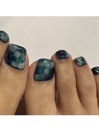 Meg限定絵画風手書きネイル