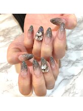 ネイルサロン マリブ(Maribu)/ラメグラネイル　Vカットスワロ