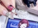 ローレン・イロアス 痛ネイル