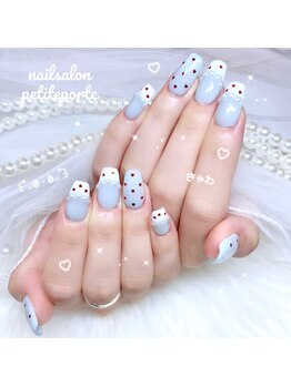 プティポルト(petite porte)/パステルブルーのハートネイル♪