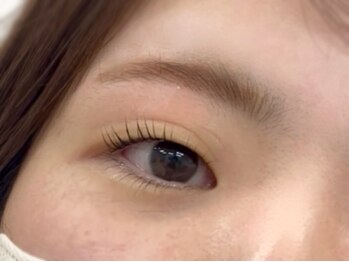 デルタヌー(deltanuu)の写真/上だけじゃ変わらない。目元全体の印象を変える上下まつ毛パーマ