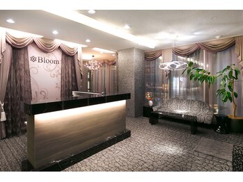 ブルーム 新宿西口店(Bloom)/5F受付♪