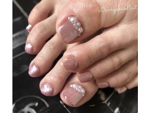 アロー(Allo!)/フットマンスリーデザイン