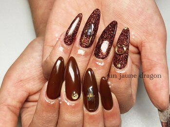 アン ジョーヌドラゴ/ブラウンネイル