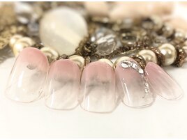 キラキラストーンネイル