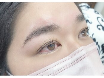 スリー(THREE)/ラッシュリフトまつ毛パーマ