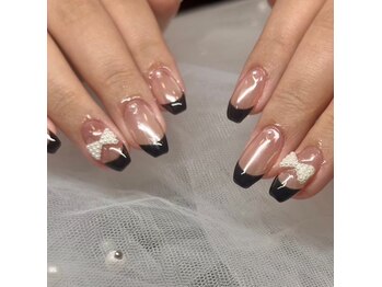 フレンチネイル × リボンパーツ