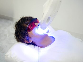 ホワイトニングカフェ 秋葉原店(WhiteningCafe)/ホワイトニングLED照射開始