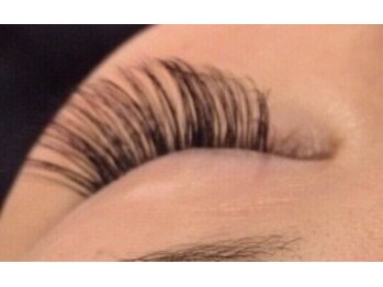 フリルアイビューティ 豊中店(Frill Eye Beauty)/