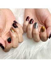 マイオティック ネイル(miotic nail)/アシンメトリーネイル