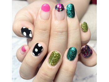 ヘアーアンドネイル ルシア(Hair&Nail Lucia)/ギラギラネイル