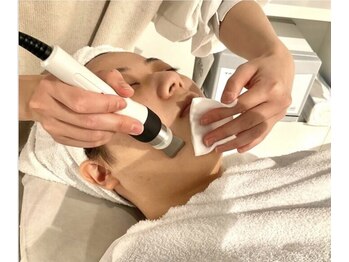ルフレ(Reflet)の写真/毛穴汚れを徹底洗浄し、つるすべ透明感肌へ