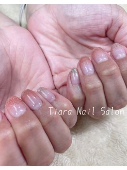 ティアラ(Tiara)/ラメグラデーション