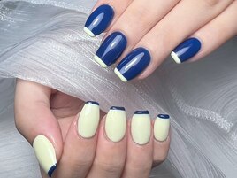 持ち込みアシメ細フレンチネイル