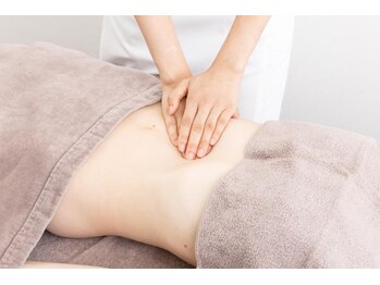 エクシーズラボ(EXSEEDS Lab)の写真/全身マッサージ×ストレッチで始める、巡りを整える美腸活ケア！