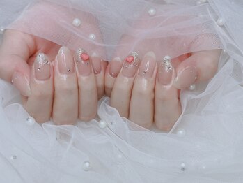 ブリー(Brille)/バレンタインネイル