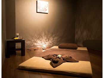 クサラ ハーン 淀屋橋本店の写真/《エリア人気の実力派タイ古式マッサージ専門店》ヘッド/足つぼ/オイルリンパの組み合わせも♪個室完備◎