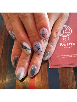 ネイルアンドアイラッシュ レーヌ(Reine)/アシメデザイン