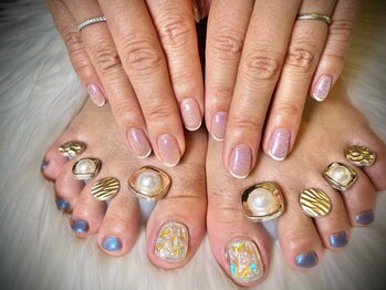 ハウオリ ネイル(Hauoli nail)/キラキラネイル