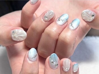 クリスタルネイルの写真/シンプル系から個性派アートまで豊富なデザインをご用意♪季節ごとに変わるデザインも多数ご用意中!