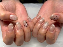 モノトーンネイル/リボンネイル