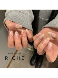 ぷっくりハートネイル