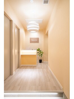 ビューシア(Beauxia)/ロビー