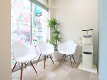 ぶんのいち整体院/【待合スペース】