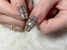 サロンドフォーエイチ(salon de 4H)/シンプル上品なチェックネイル☆