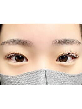 ナチュラル上品な目元にしたい