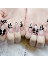 爪屋べっぴん堂/千鳥柄ネイル