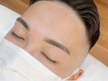 ホワイトアイ 立川(WHITE EYE)の写真/【メンズの新定番!!アイブロウWAXが大人気★】初めての方にも◎プロによる似合わせ施術でお顔の印象UP♪