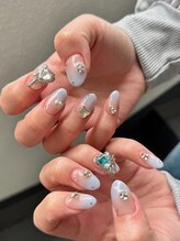 ウズ(UZU)/爽やかグラデーションネイル