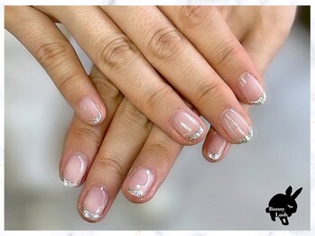 バニーラッシュ(Bunny Lash)/【フレンチネイル】