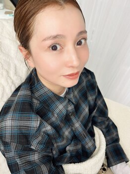 リヨン(LYON+831)/マツエク100本&アイブロウ