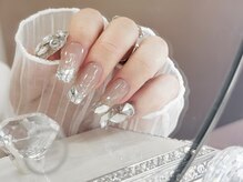 Daiki Nail【パラジェル｜フィルイン｜マグネット｜長さだし】の雰囲気（長さだし/10本アート/キラキラ/大人可愛い/上品）