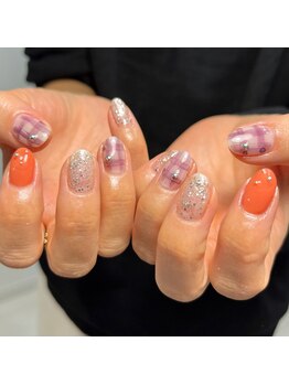 ビー 中町(bii)/チェックネイル