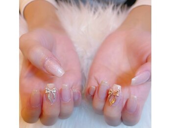 シロン ネイル(SHILON NAIL)の写真/派手なネイルができない方や、シンプルに可愛く仕上げたい方におすすめ！定額コースもご用意あります♪