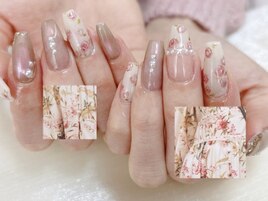 Yuki指名限定特別感春花ネイル