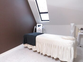 エスティーメル(ST mell)/天窓がついたお部屋で美しく♪