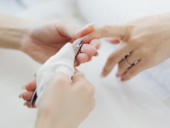 キュアネイル(Qa Nail)の写真/【大人のためのハンドケアサロン！】見た目の変化がその場で感じられるから、自信が持てる♪